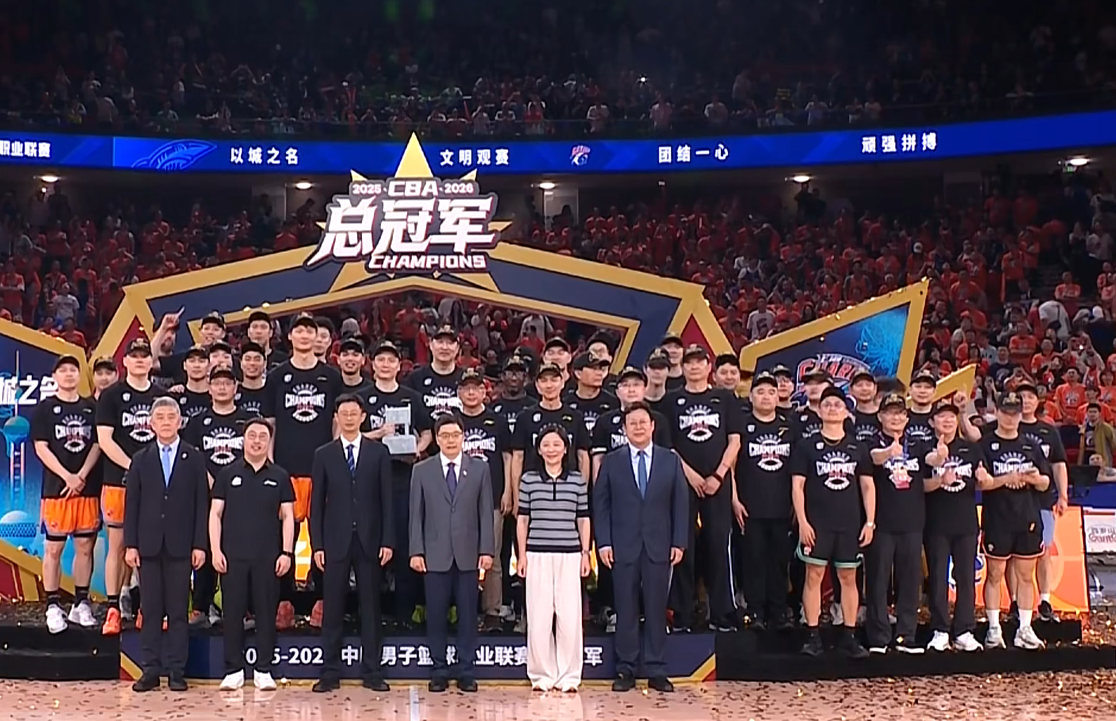 乌法115k欧元买断阿加波夫,结束租借正式加盟